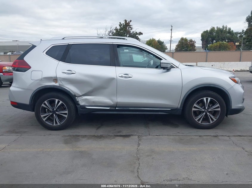 2018 NISSAN ROGUE SL JN8AT2MV4JW320261