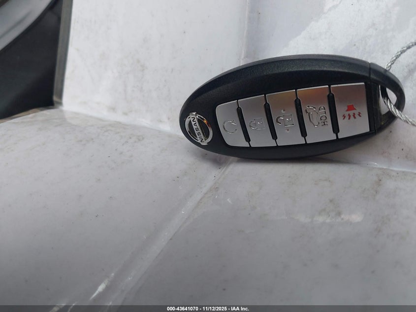 2018 NISSAN ROGUE SL JN8AT2MV4JW320261