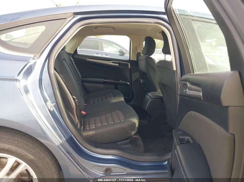 2018 Ford Fusion Se VIN: 3FA6P0H77JR270728 Lot: 43641127