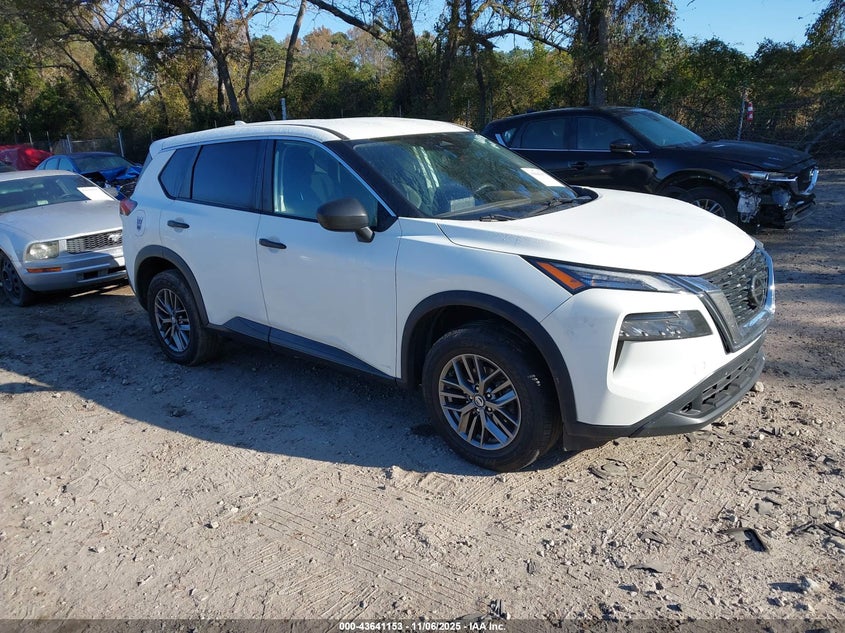 NISSAN ROGUE S INTELLIGENT AWD