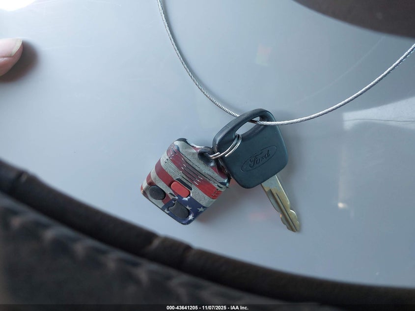 2002 Ford F-150 Lariat/Xl/Xlt VIN: 1FTRX17W72NB40863 Lot: 43641205