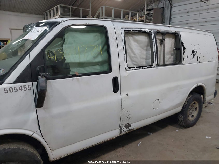 2008 Chevrolet Express Ls VIN: 1GAHG35K081165359 Lot: 43641224