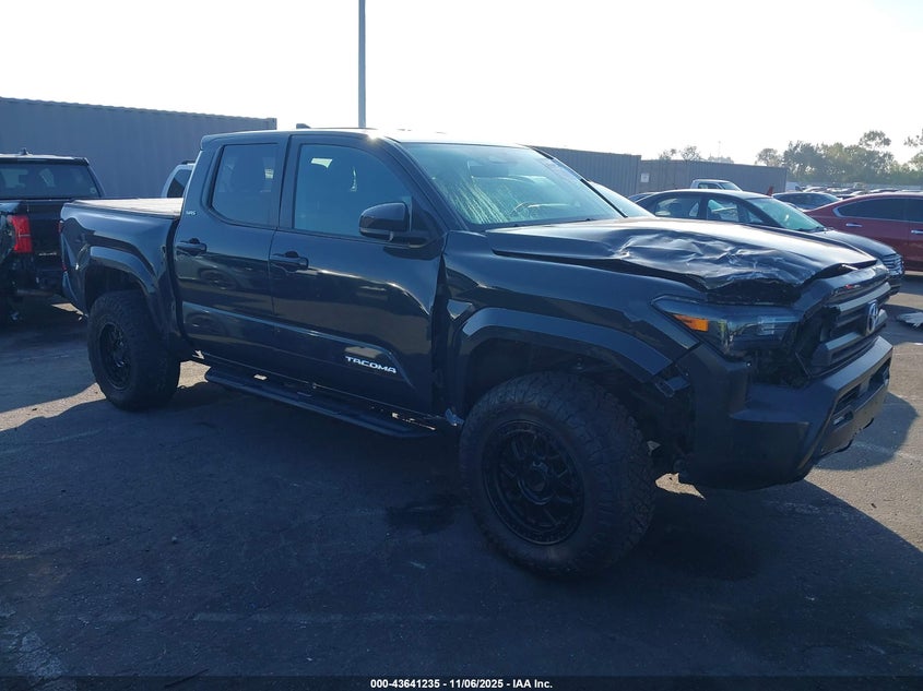 TOYOTA TACOMA SR5 4WD