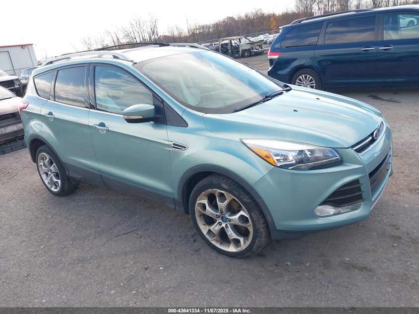 FORD ESCAPE TITANIUM