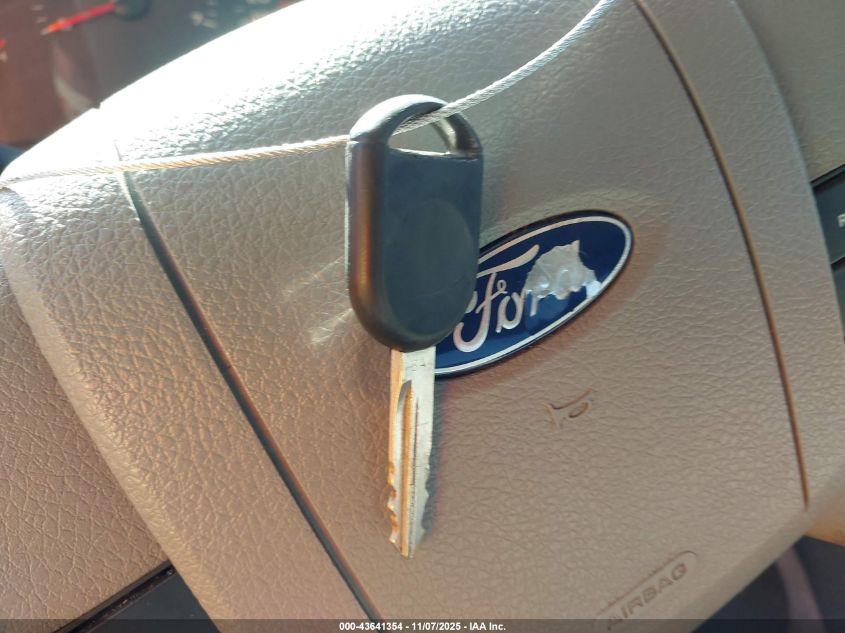 2007 Ford F-150 Xlt VIN: 1FTRW12W07FA11438 Lot: 43641354