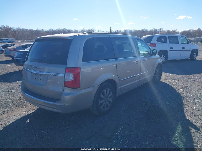 2C4RC1BG5FR698232 2015 CHRYSLER TOWN & COUNTRY photo no. 4