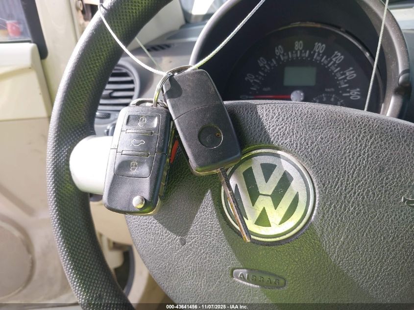 2005 Volkswagen New Beetle Gls 1.8T VIN: 3VWCD31Y95M307126 Lot: 43641456