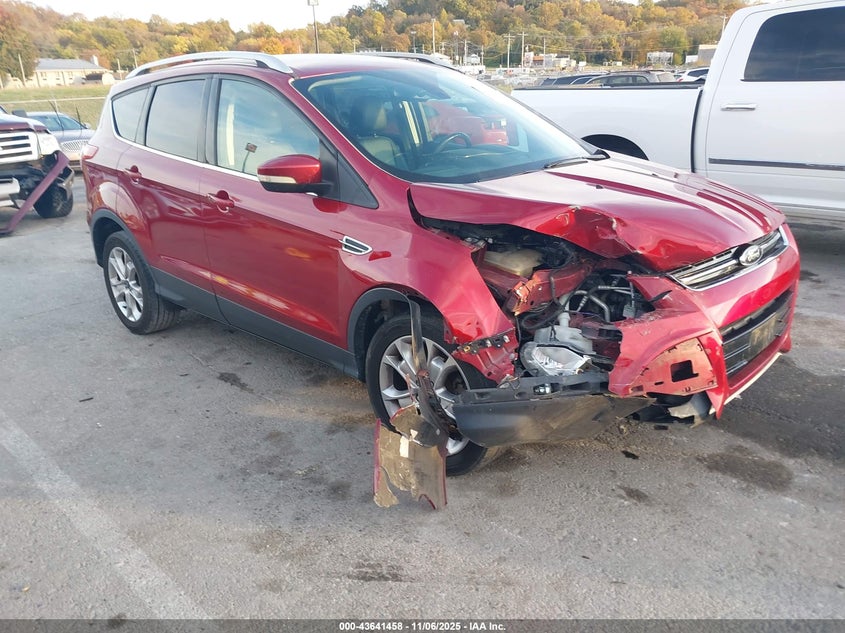 FORD ESCAPE TITANIUM