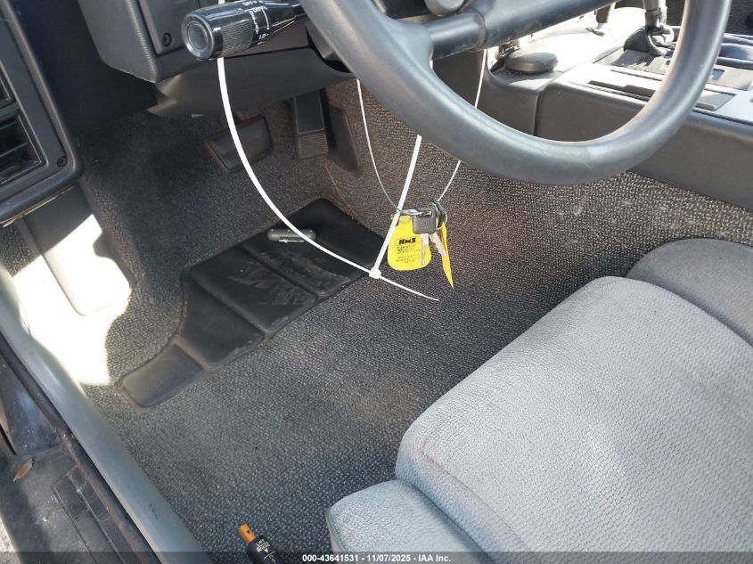 1987 Pontiac Fiero VIN: 1G2PE11R1HP216045 Lot: 43641531