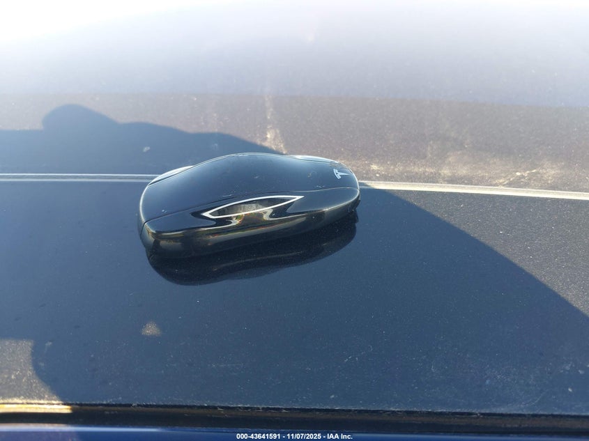 2016 Tesla Model S 60/70/75/85 VIN: 5YJSA1E13GF126023 Lot: 43641591