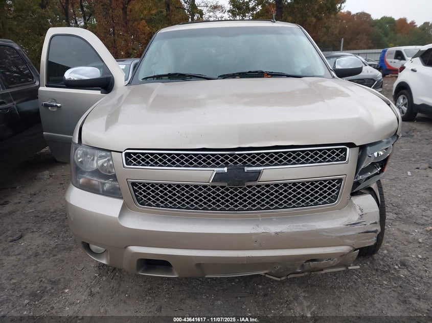 2008 Chevrolet Tahoe C1500 VIN: 1GNFC13J18R258294 Lot: 43641617