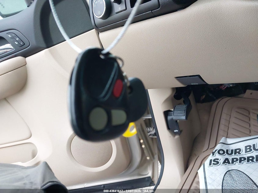 2008 Chevrolet Tahoe C1500 VIN: 1GNFC13J18R258294 Lot: 43641617