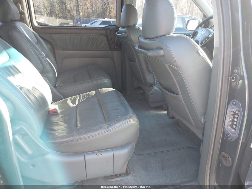5FNRL18903B081594 2003 HONDA ODYSSEY photo no. 8
