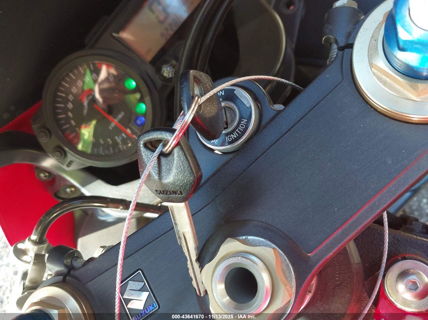 2005 Suzuki Gsx-R600 K VIN: JS1GN7CA152114043 Lot: 43641670