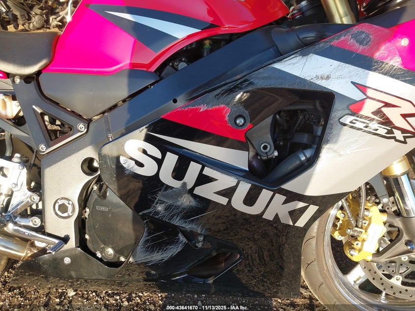 2005 Suzuki Gsx-R600 K VIN: JS1GN7CA152114043 Lot: 43641670