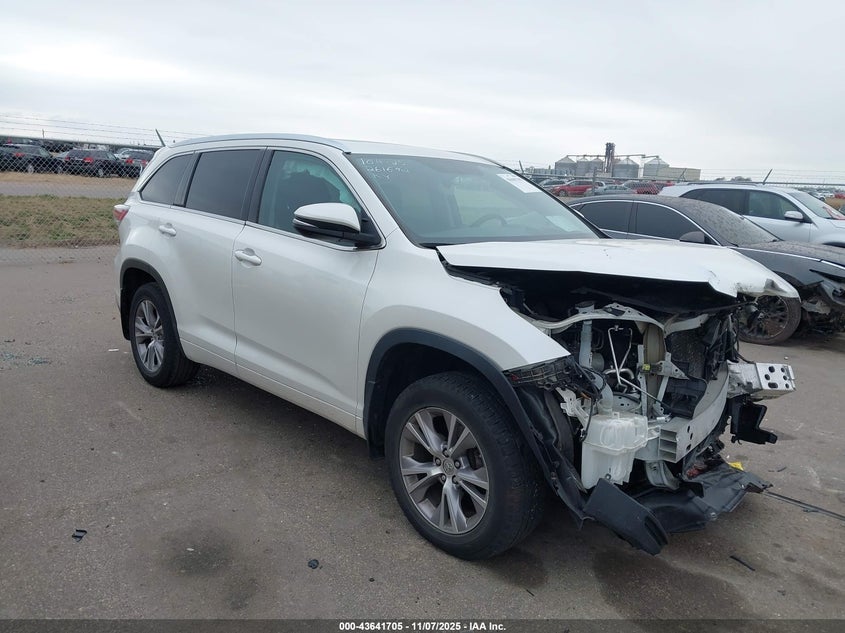 TOYOTA HIGHLANDER XLE V6