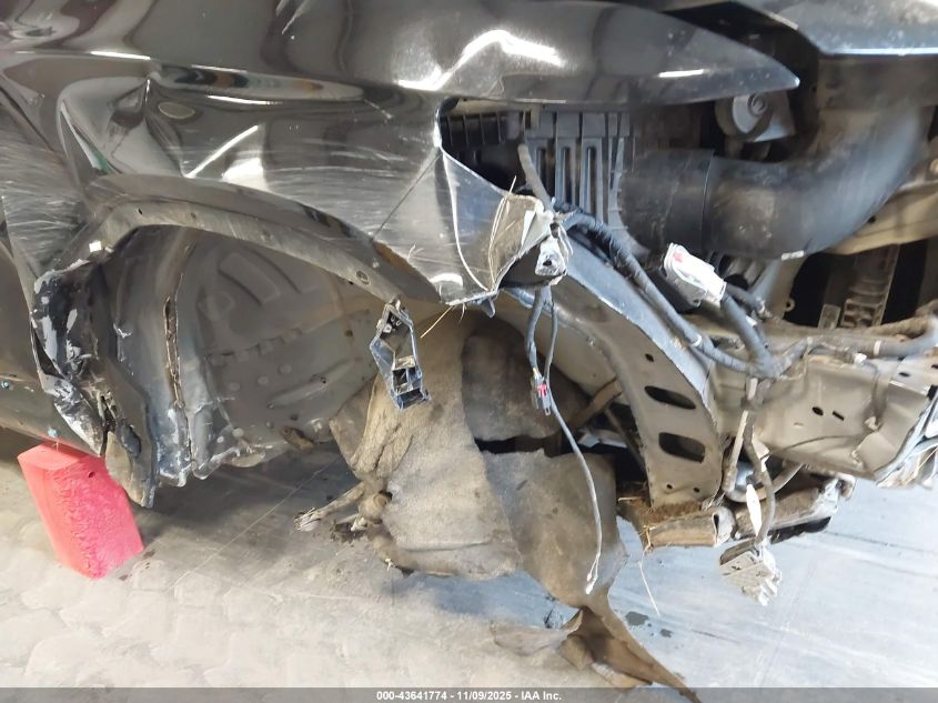 2021 Chevrolet Traverse Awd Lt Leather VIN: 1GNEVHKW4MJ241591 Lot: 43641774