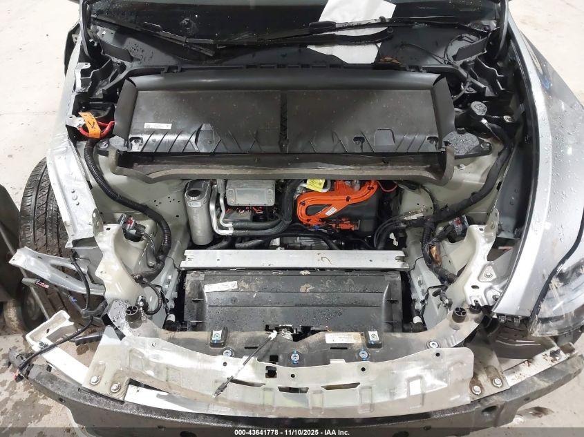 2025 Tesla Model Y Long Range Dual Motor All-Wheel Drive VIN: 7SAYGAEE6SF265117 Lot: 43641778