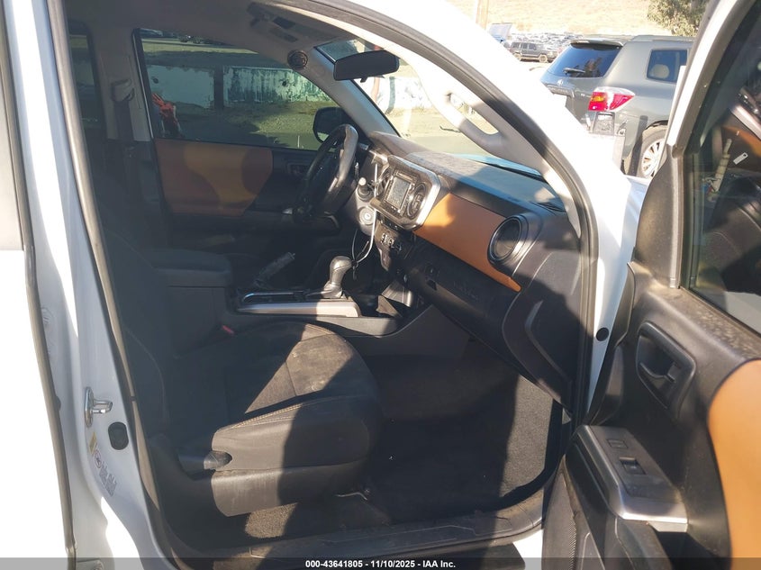 5TFAX5GN1HX089790 2017 TOYOTA TACOMA photo no. 5