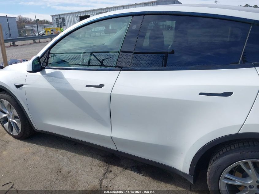 2021 Tesla Model Y Long Range Dual Motor All-Wheel Drive VIN: 5YJYGDEE8MF264472 Lot: 43641807