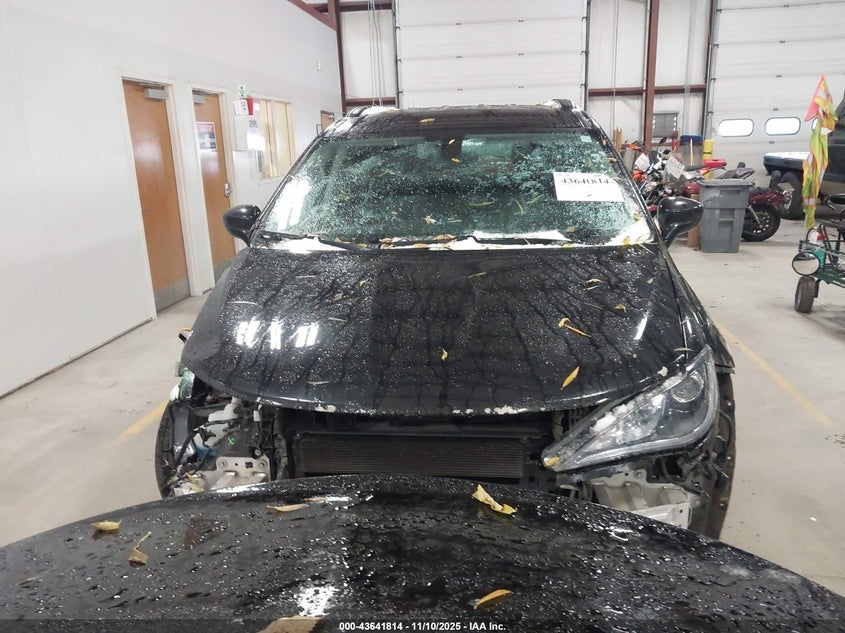 2017 Chrysler Pacifica Touring-L VIN: 2C4RC1BGXHR576744 Lot: 43641814