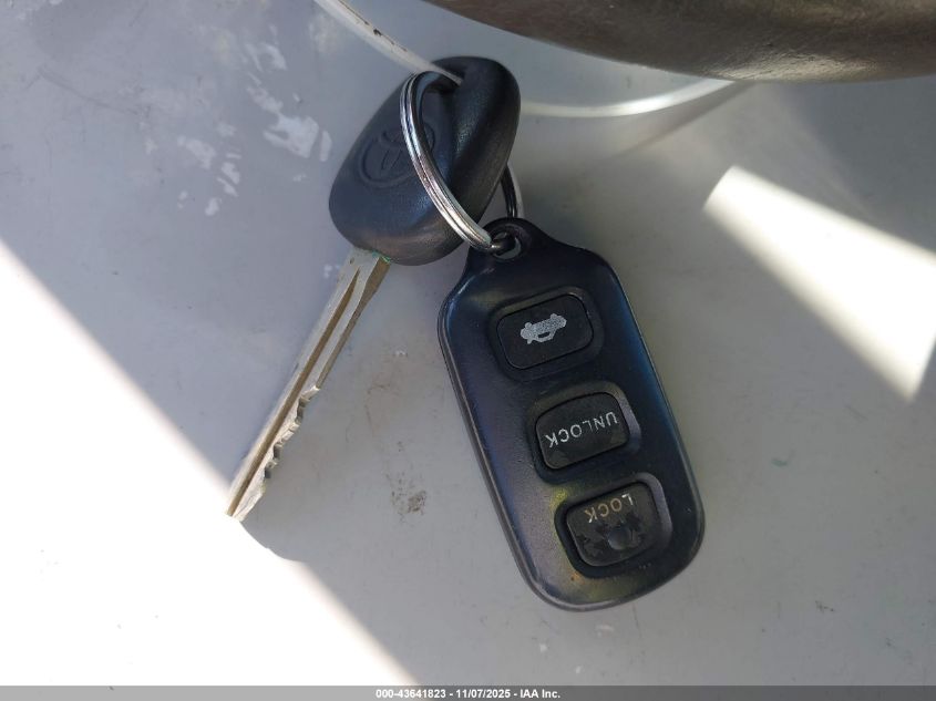 2003 Toyota Camry Xle V6 VIN: 4T1BF32K23U554530 Lot: 43641823