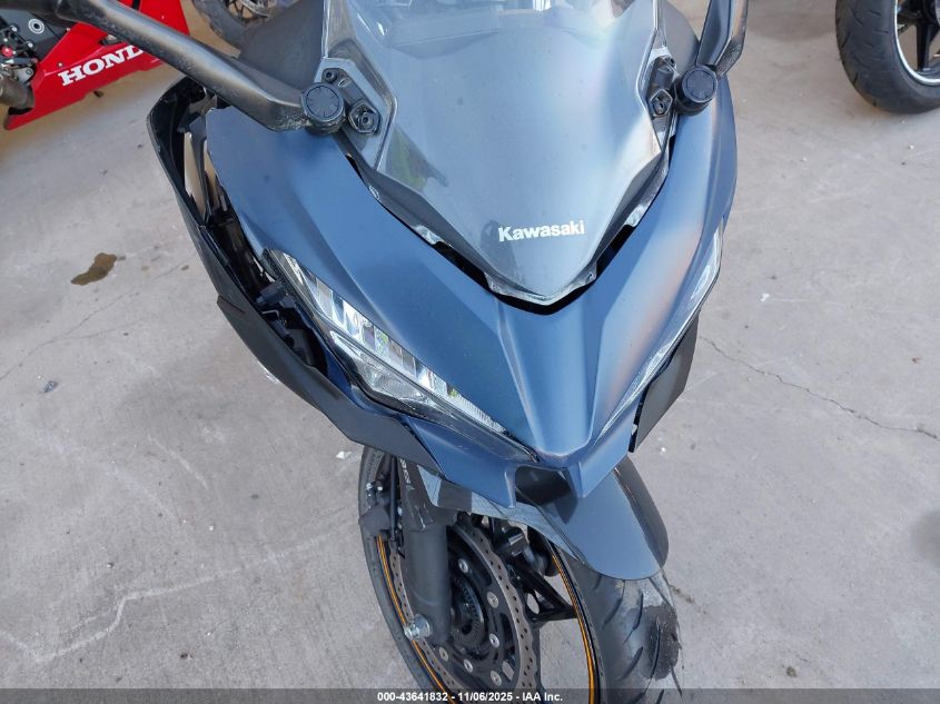 2023 Kawasaki Ex400 VIN: JKAEXKG11PDAM0258 Lot: 43641832