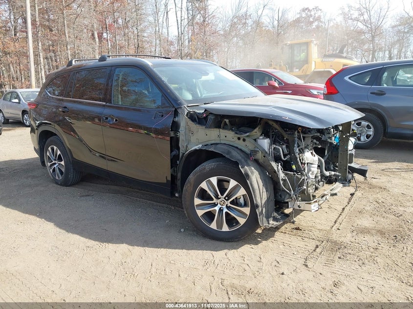 TOYOTA HIGHLANDER XLE