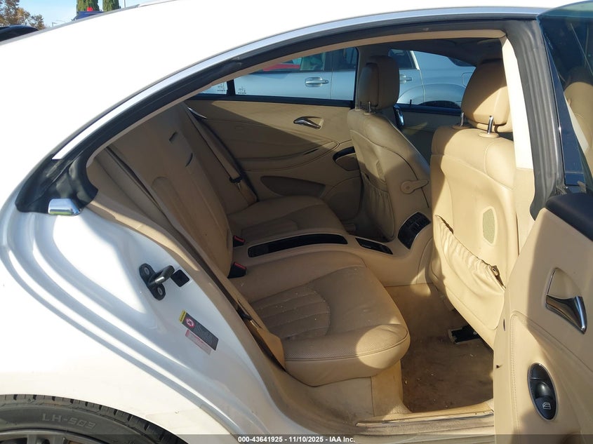 2009 Mercedes-Benz Cls 550 VIN: WDDDJ72X29A140758 Lot: 43641925