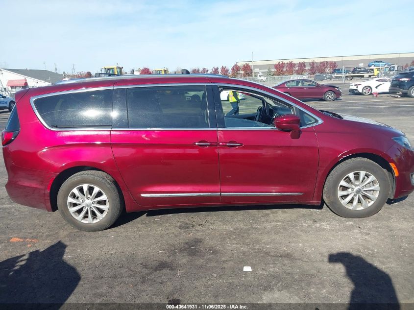 2019 Chrysler Pacifica Touring L VIN: 2C4RC1BG3KR625211 Lot: 43641931