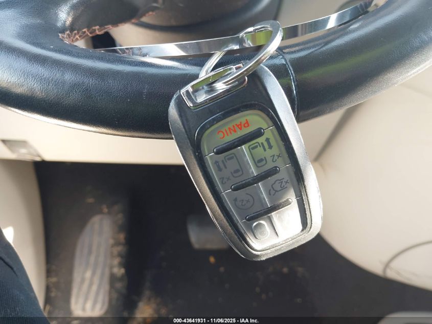 2019 Chrysler Pacifica Touring L VIN: 2C4RC1BG3KR625211 Lot: 43641931