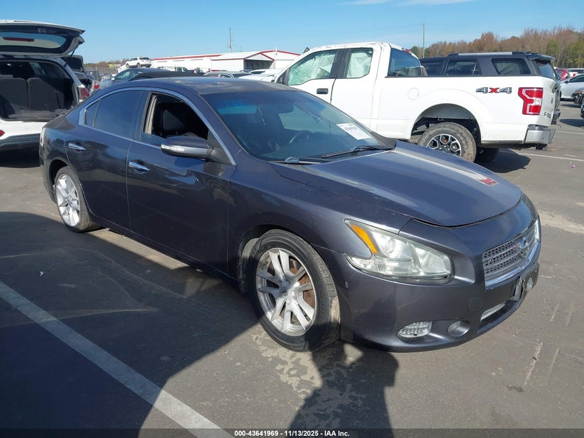 NISSAN MAXIMA 3.5 SV