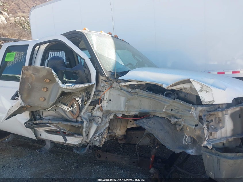 2005 Ford F-450 Lariat/Xl/Xlt VIN: 1FDXW46Y95EA39791 Lot: 43641985