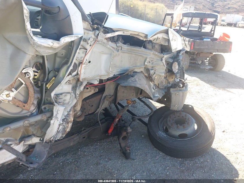 2005 Ford F-450 Lariat/Xl/Xlt VIN: 1FDXW46Y95EA39791 Lot: 43641985