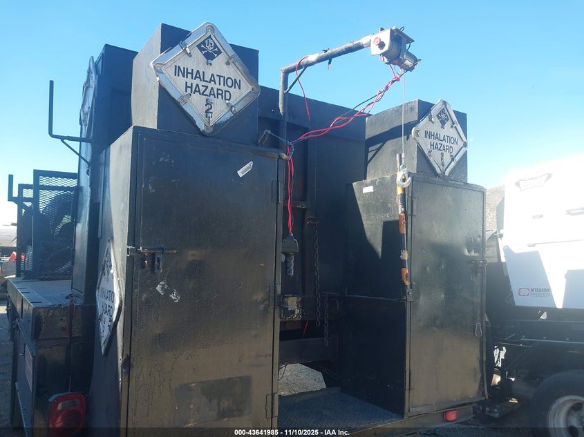 2005 Ford F-450 Lariat/Xl/Xlt VIN: 1FDXW46Y95EA39791 Lot: 43641985