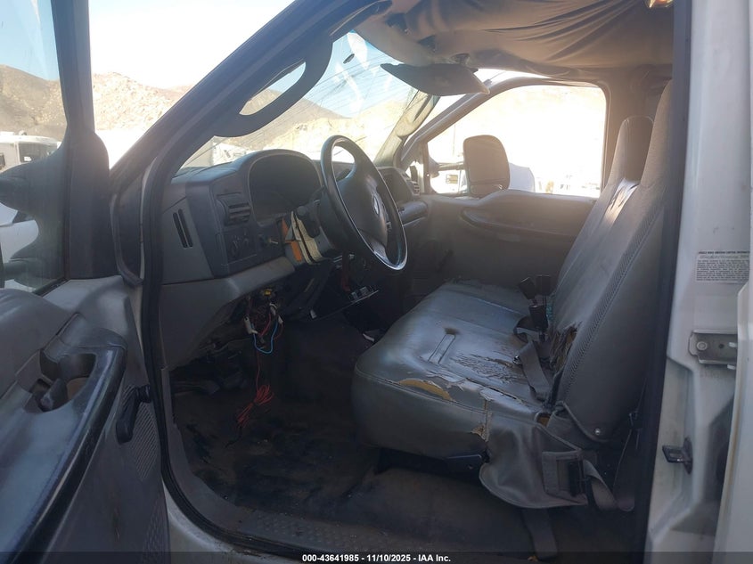 2005 Ford F-450 Lariat/Xl/Xlt VIN: 1FDXW46Y95EA39791 Lot: 43641985