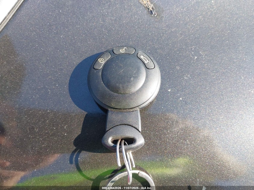 2009 Mini Cooper S Clubman VIN: WMWMM335X9TP93203 Lot: 43642026