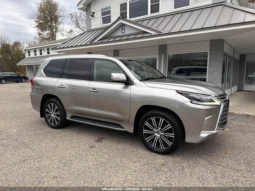 LEXUS LX 570 THREE-ROW