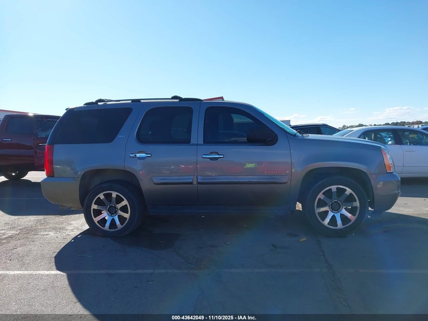 2007 GMC Yukon Slt VIN: 1GKFC13J77R240247 Lot: 43642049