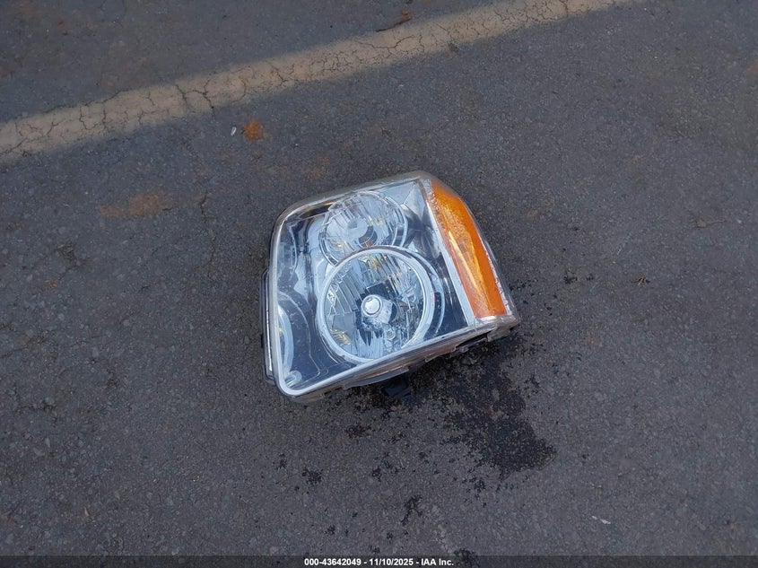 2007 GMC Yukon Slt VIN: 1GKFC13J77R240247 Lot: 43642049