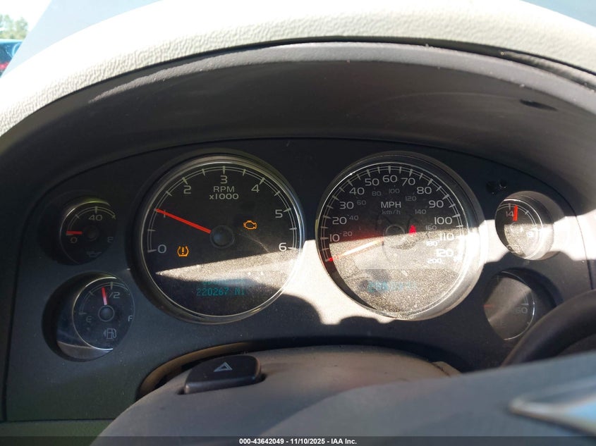 2007 GMC Yukon Slt VIN: 1GKFC13J77R240247 Lot: 43642049