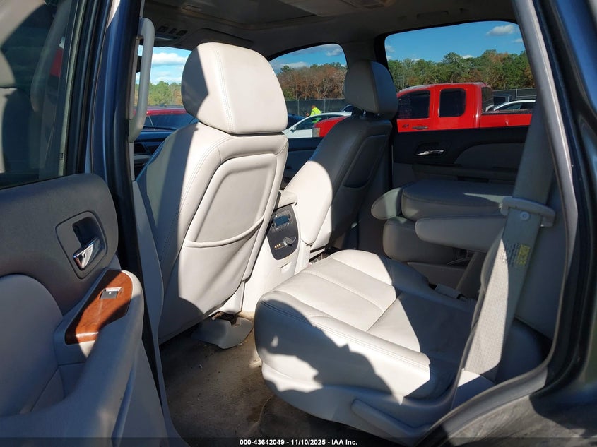 2007 GMC Yukon Slt VIN: 1GKFC13J77R240247 Lot: 43642049