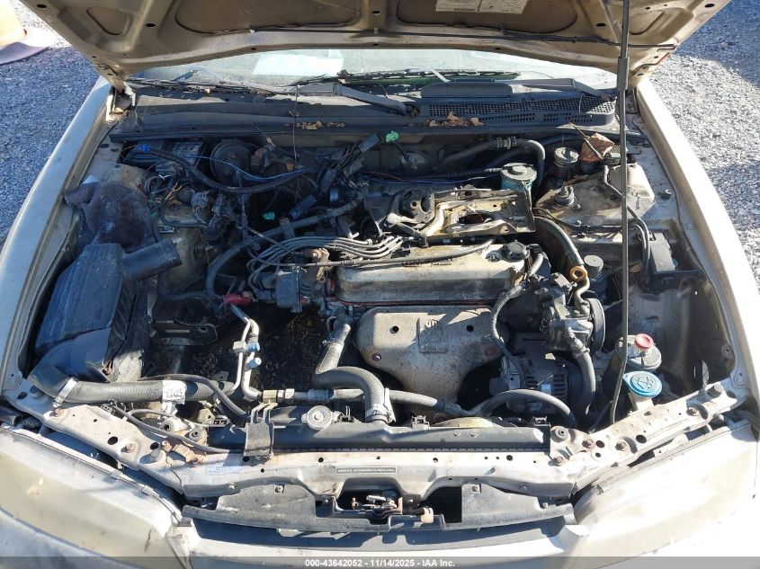 1995 Honda Accord Lx VIN: 1HGCD7138SA004086 Lot: 43642052