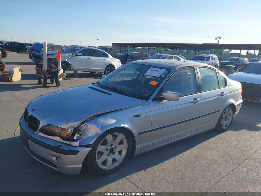 WBAEV33415KW20596 2005 BMW 3ER photo no. 2