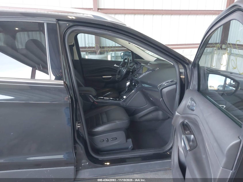 1FMCU9J92FUC12429 2015 FORD ESCAPE photo no. 5