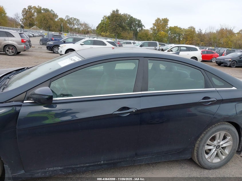 2013 HYUNDAI SONATA GLS - 5NPEB4AC6DH770647