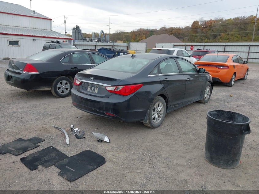 2013 HYUNDAI SONATA GLS - 5NPEB4AC6DH770647