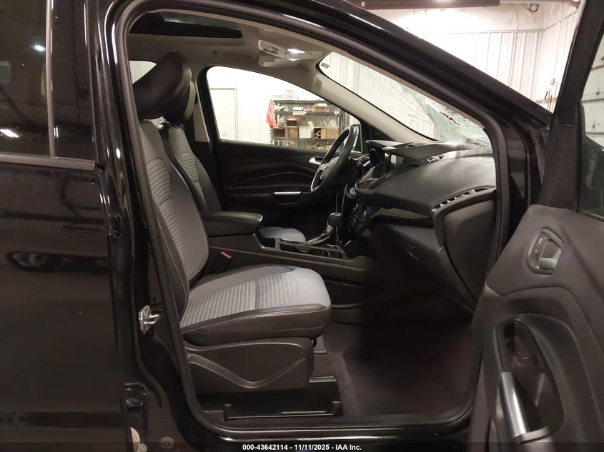 2018 FORD ESCAPE SE - 1FMCU9GDXJUC29175