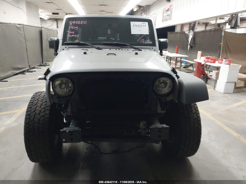 2017 JEEP WRANGLER UNLIMITED SPORT 4X4 1C4BJWDG4HL633983