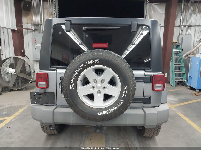 2017 JEEP WRANGLER UNLIMITED SPORT 4X4 1C4BJWDG4HL633983